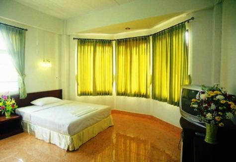 Hostel Thaksin Grand